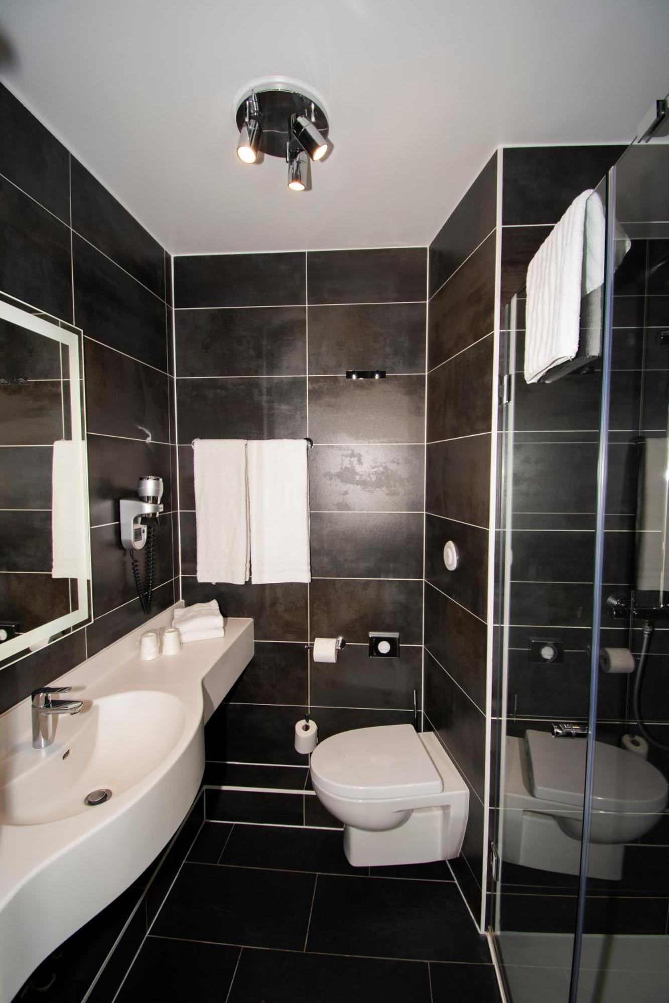 Standard Twin Room,1540190248:JPEG